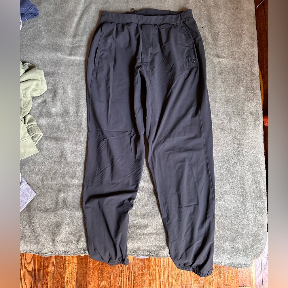 Lululemon joggers
